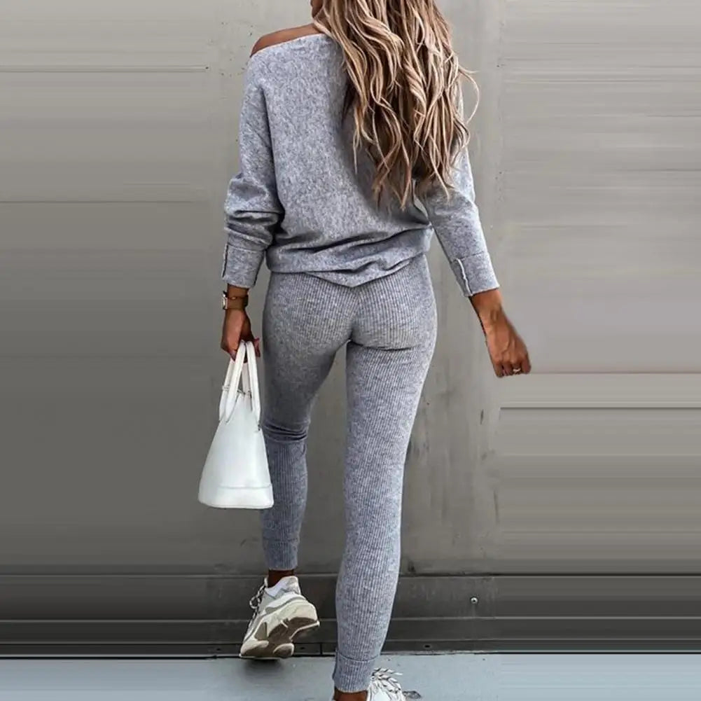 Women’s 2-Piece Tracksuit Set – Sweatshirt & Drawstring Pants